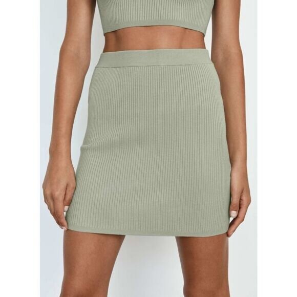 NWT WILFRED Aritzia Reso High Waisted Knit Mini Skirt Size Medium Sage Green - Picture 2 of 8